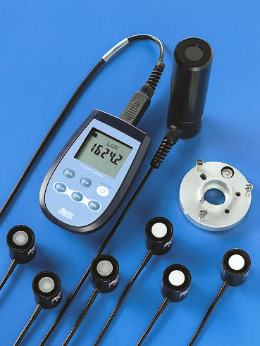 DeltaOhm HD 2302.0, foto - radiometar (luksmetar)